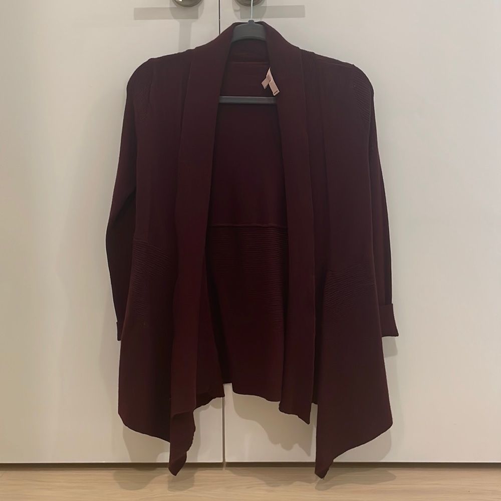 Cute maroon cardigan!